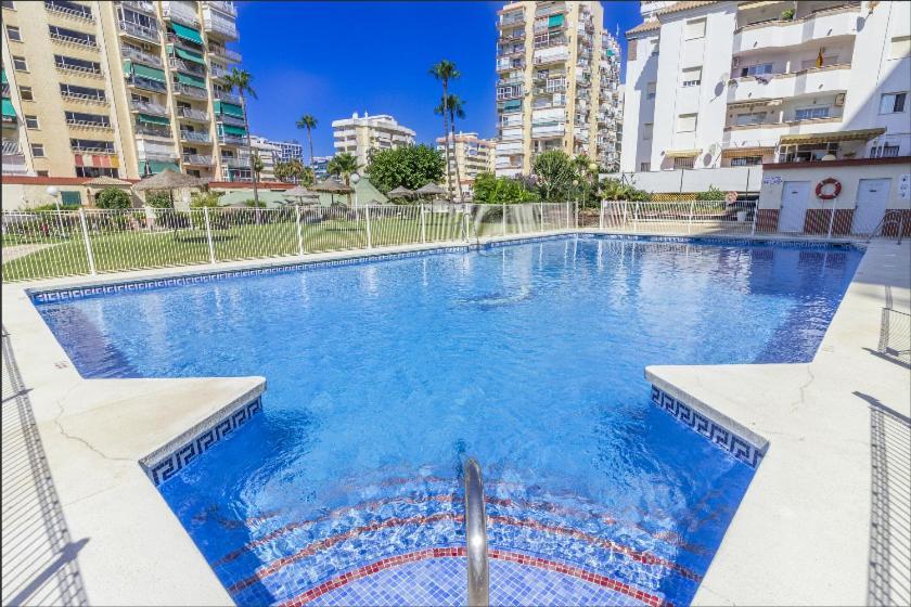 Apartamento En Benalmadena, Primera Linea De Playa Dış mekan fotoğraf