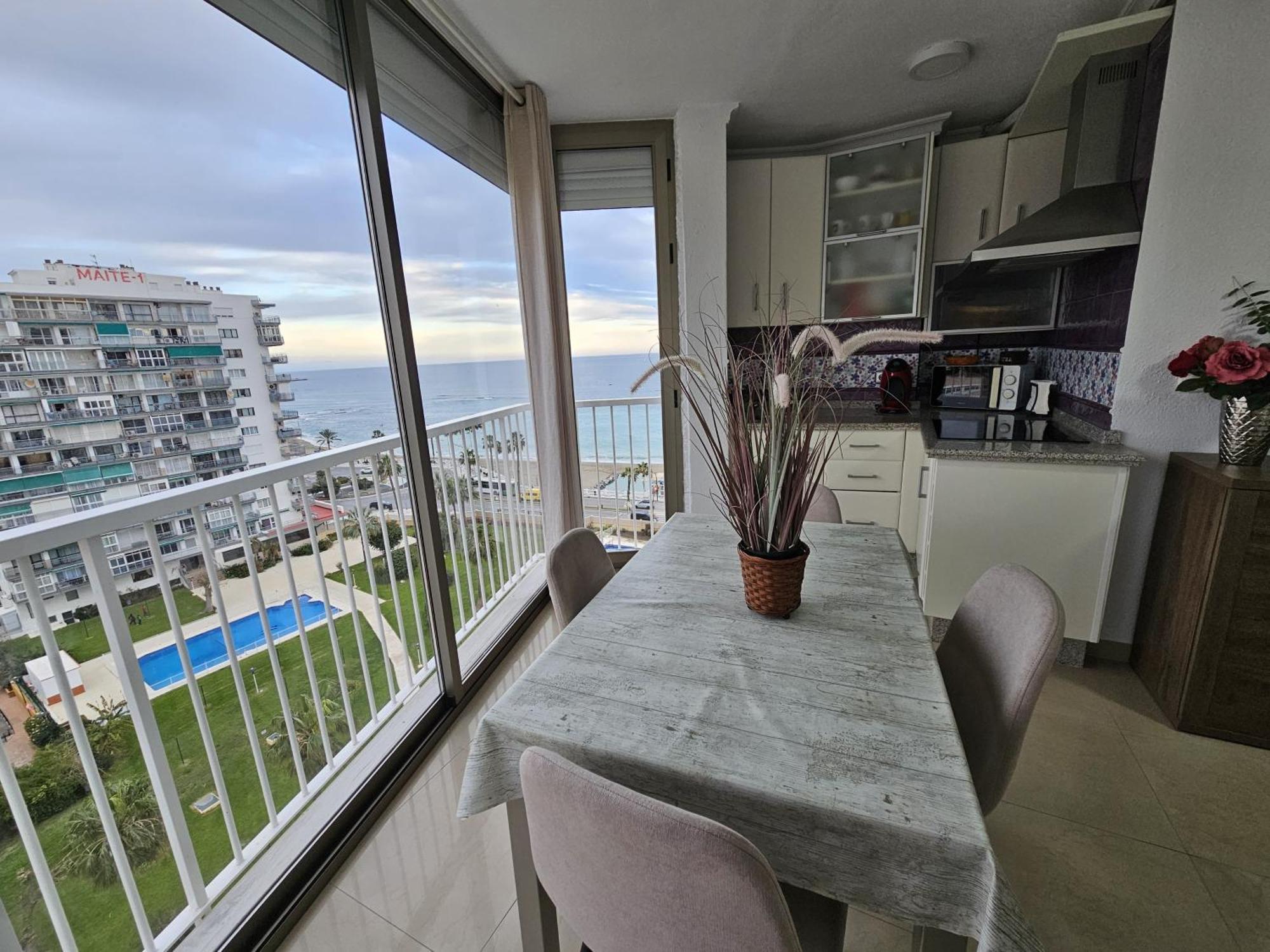 Apartamento En Benalmadena, Primera Linea De Playa Dış mekan fotoğraf